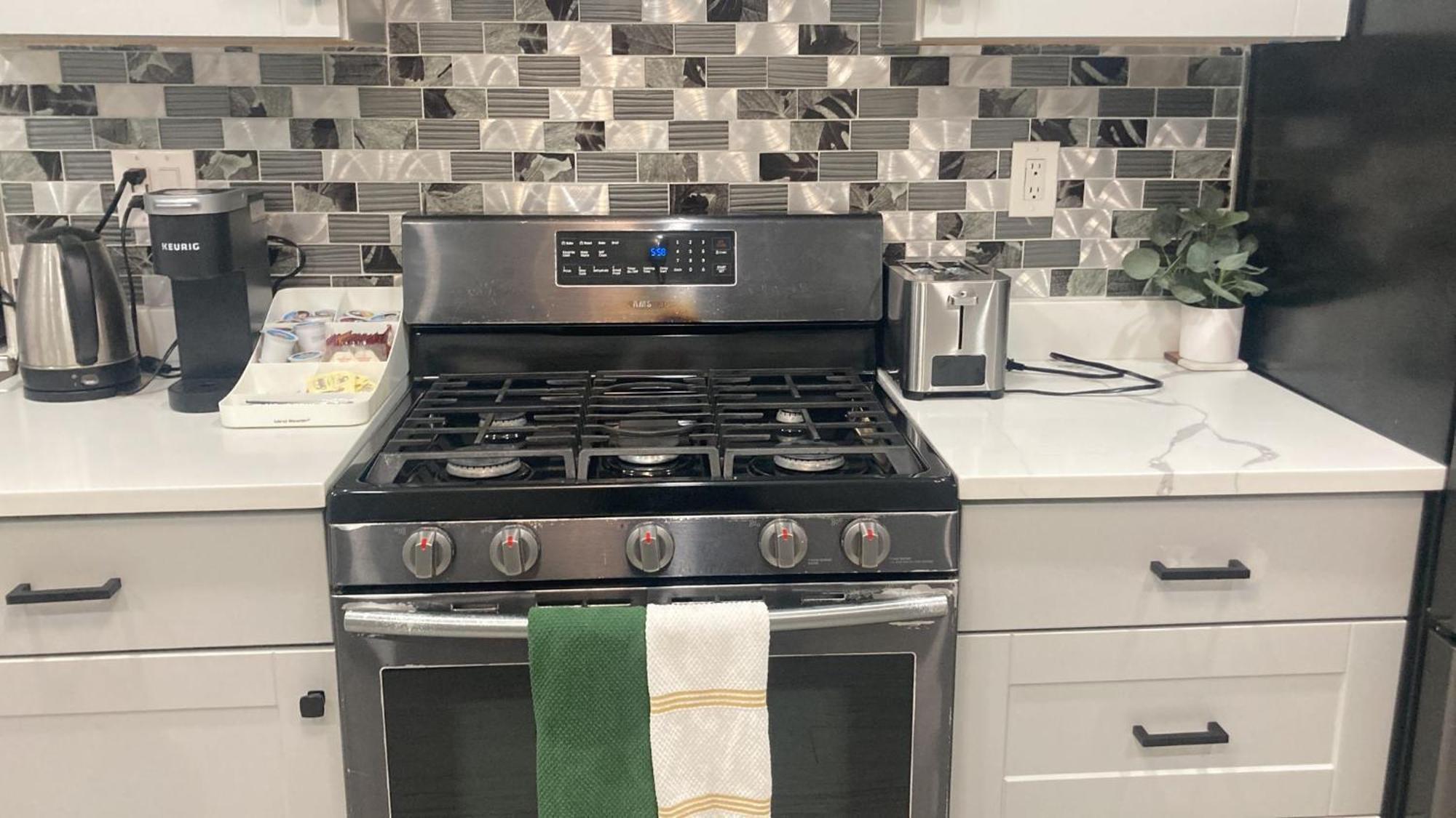 3 Bedroom Cozy Retreat With Large Backyard Apartamento Nova York