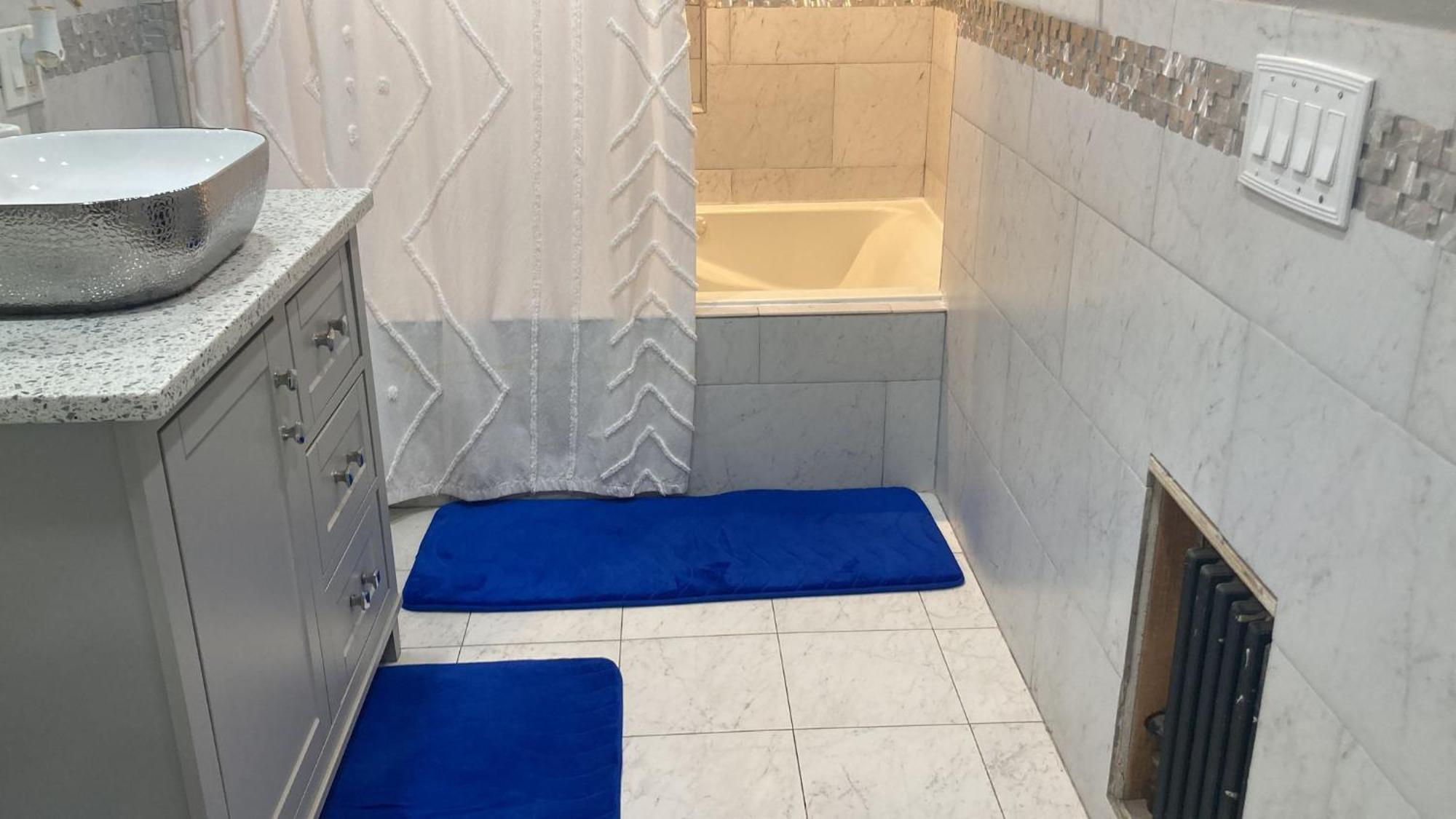 Apartamento 3 Bedroom Cozy Retreat With Large Backyard Nova York